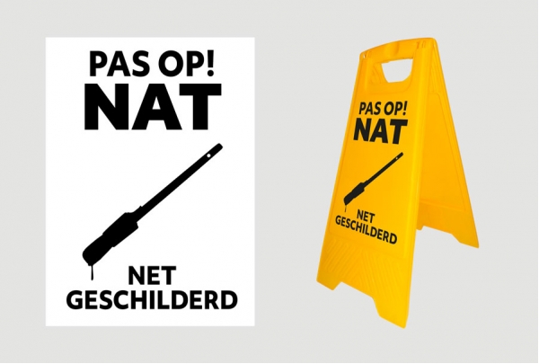Waarschuwingsbord: Bouwbord Zwarte print - Pas op! Nat Standaard (NL)